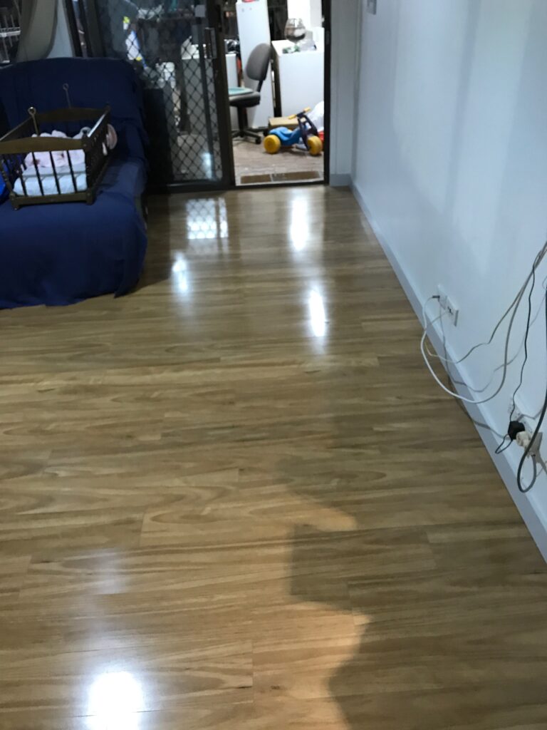 laminate flooring (15)