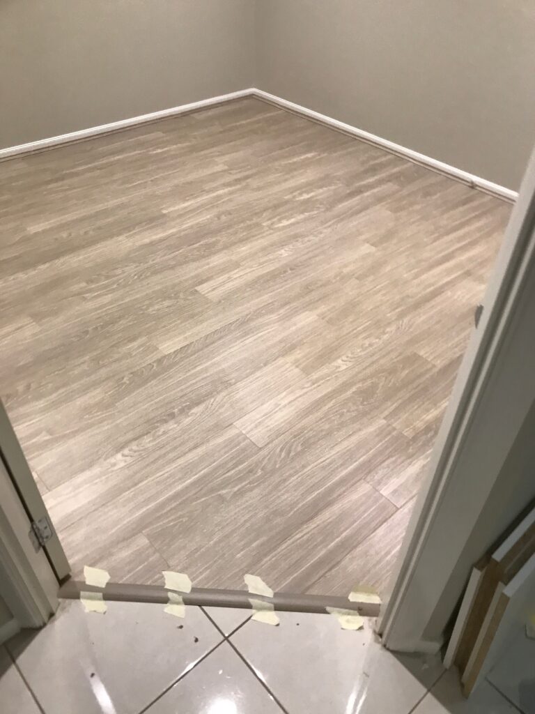 laminate flooring (18)