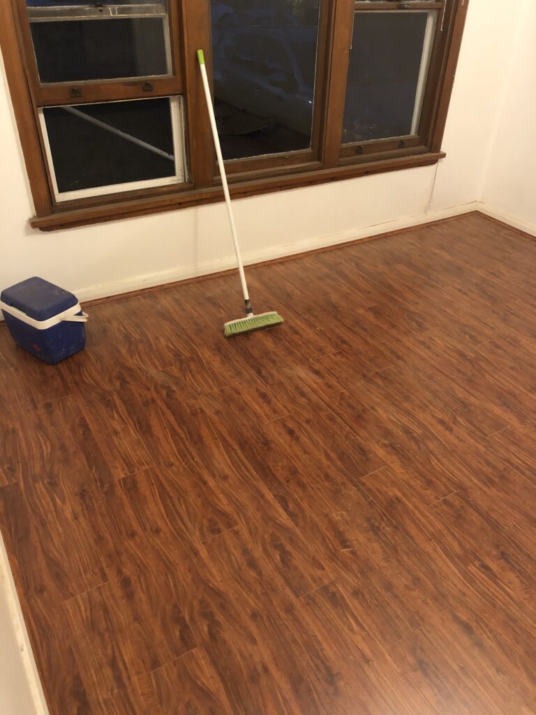 laminate flooring (21)