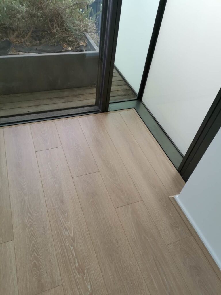 laminate flooring (33)